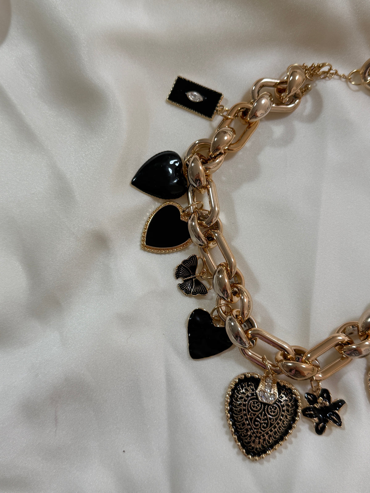 Collana Iris black