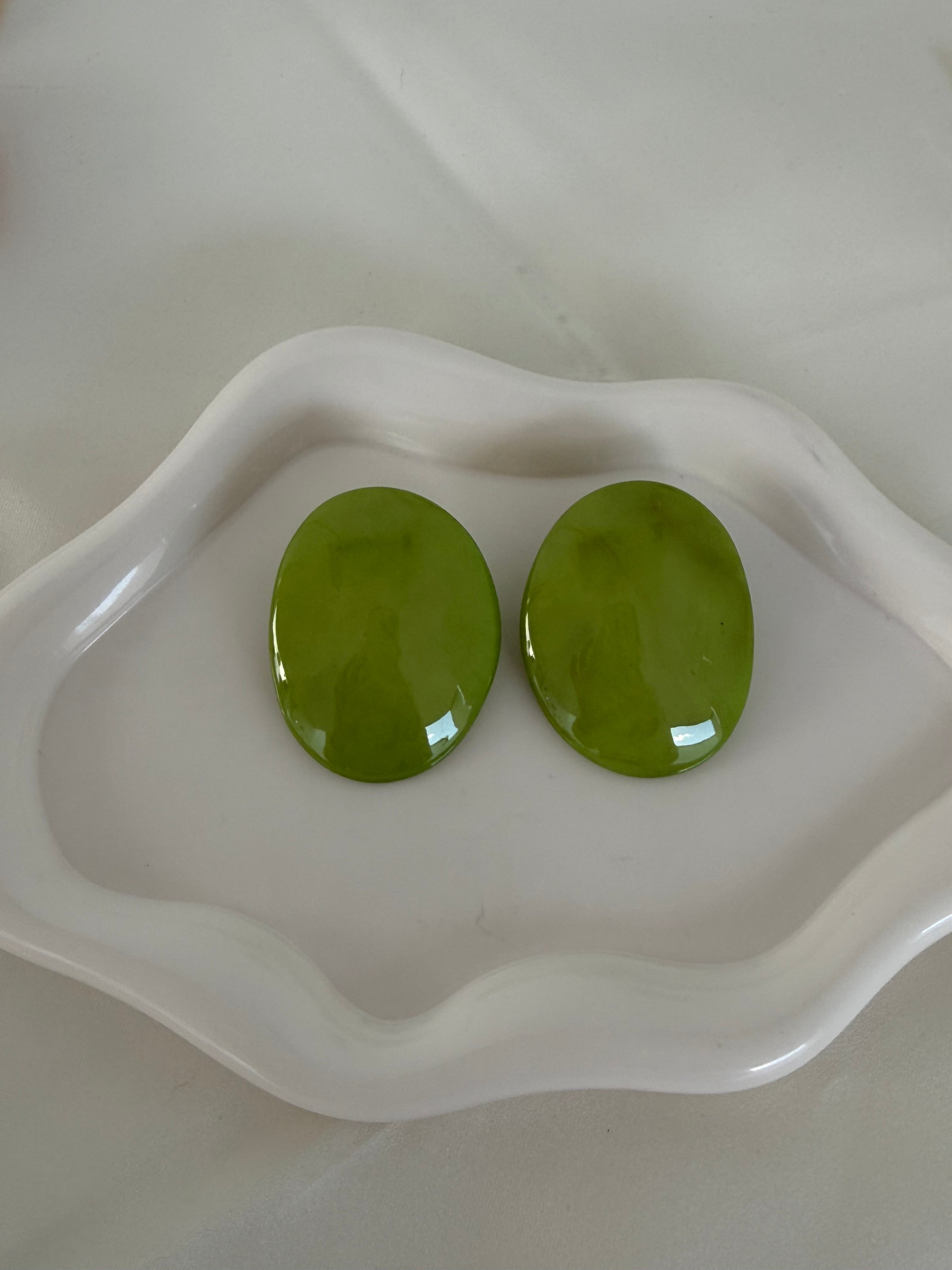 Bottone ovale verde