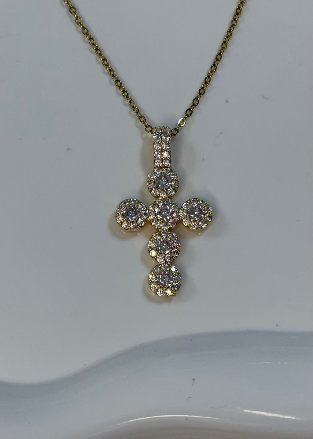 Collana con charm croce brillantinata gold
