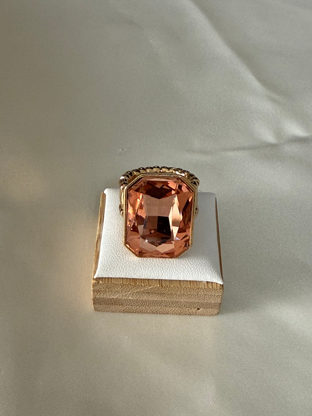 Anello Bridgerton rosa