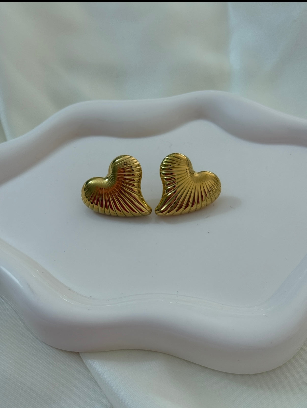 Orecchini cuore bombato gold