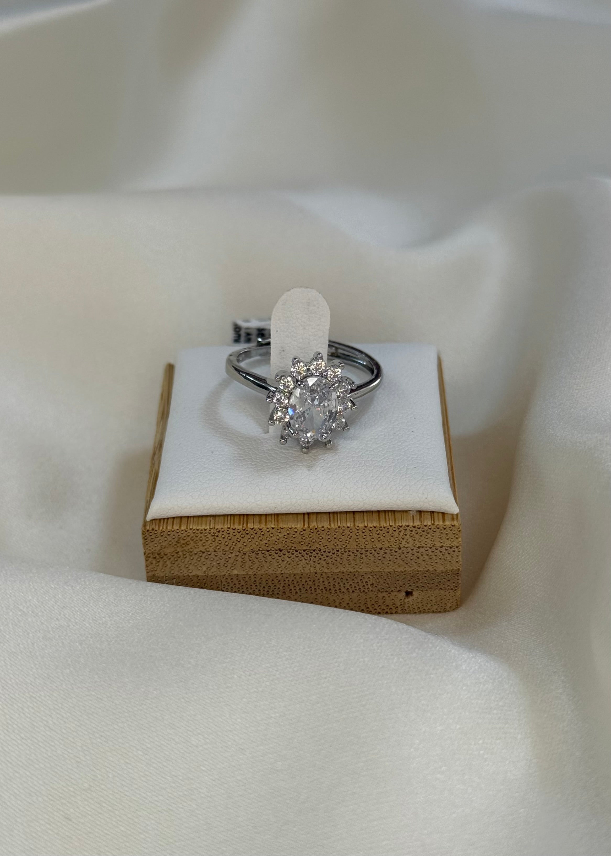 Anello Katy silver e pietra bianca