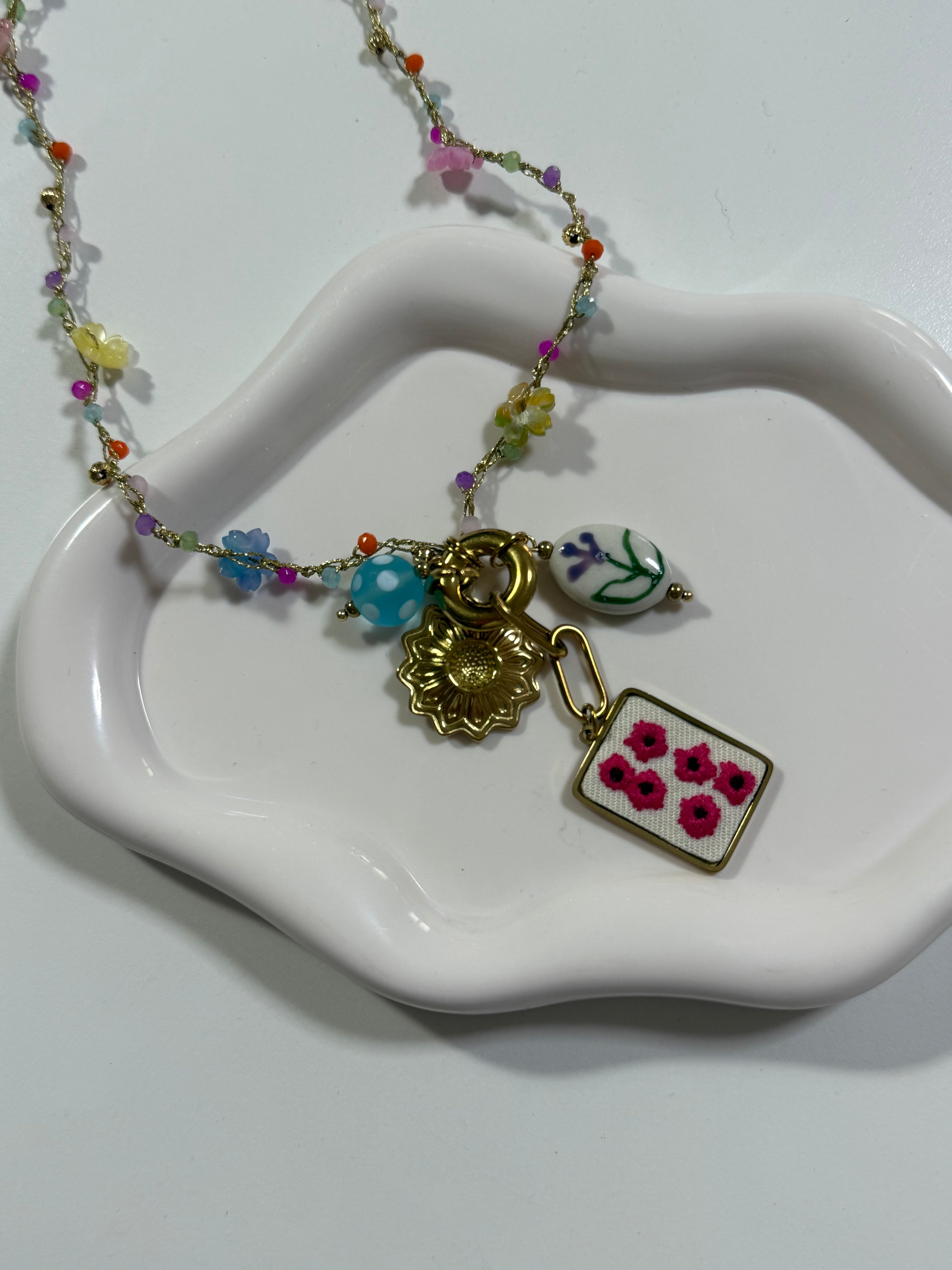 Collana color multicharm