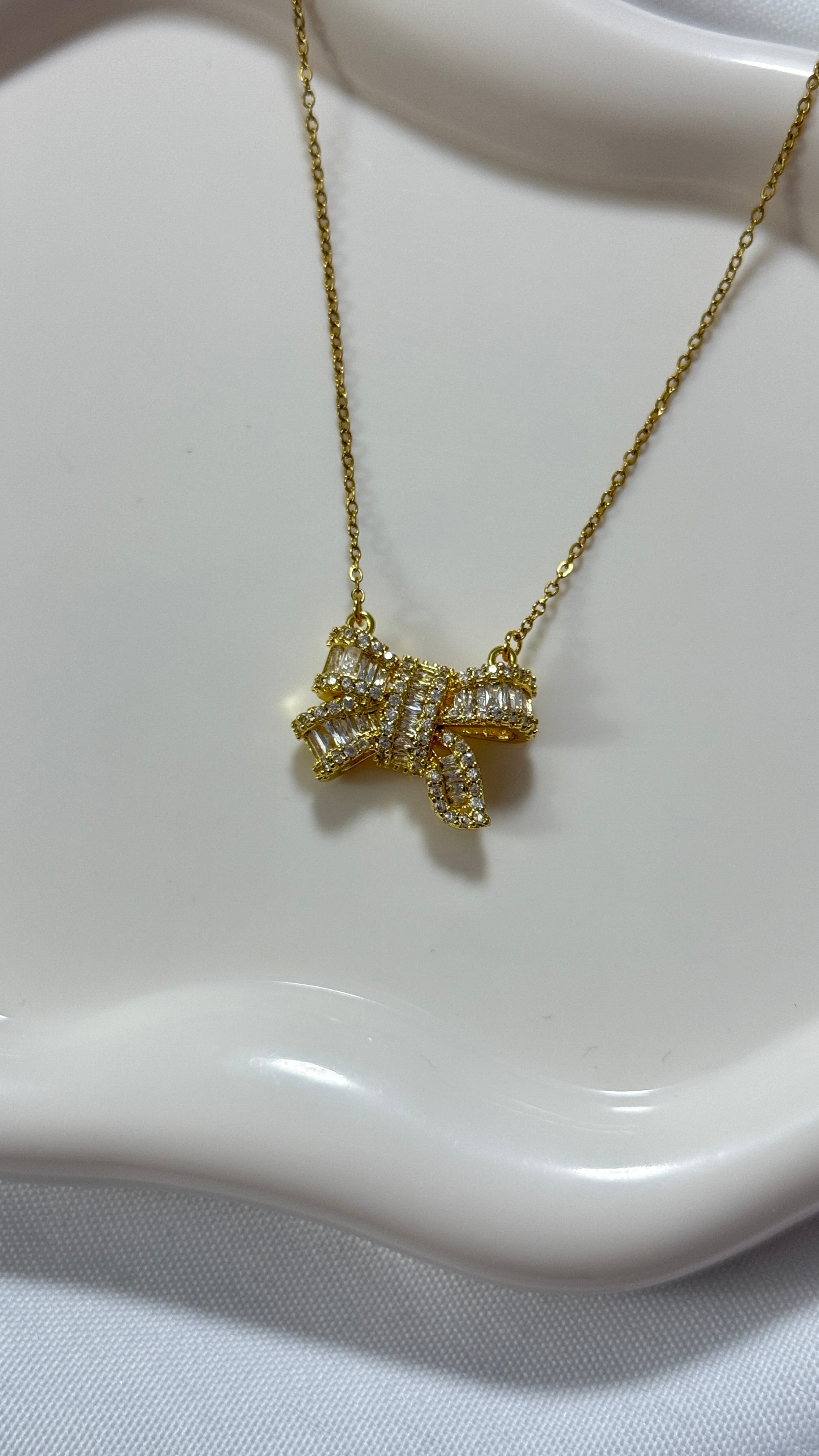 Collana con fiocco gold