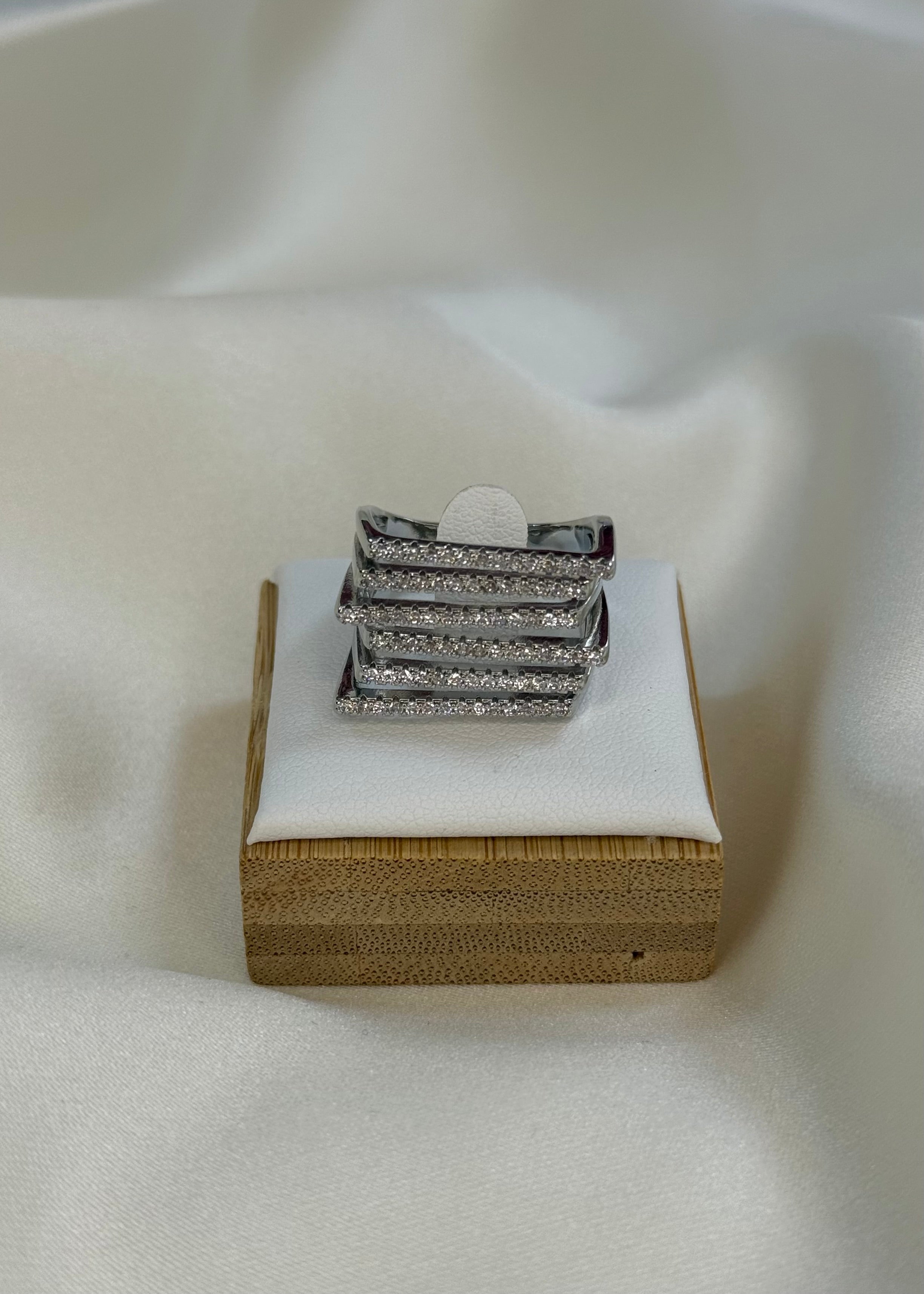 Anello fascia multistrati silver e brillantini