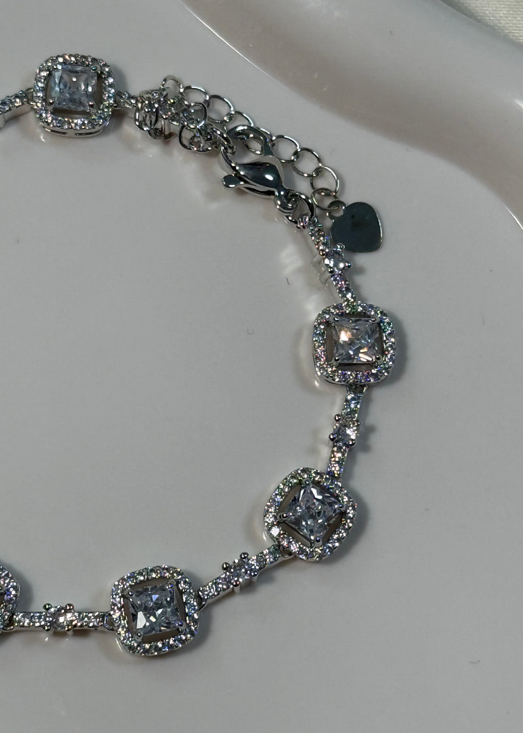 Bracciale silver con pietra quadrata bianca