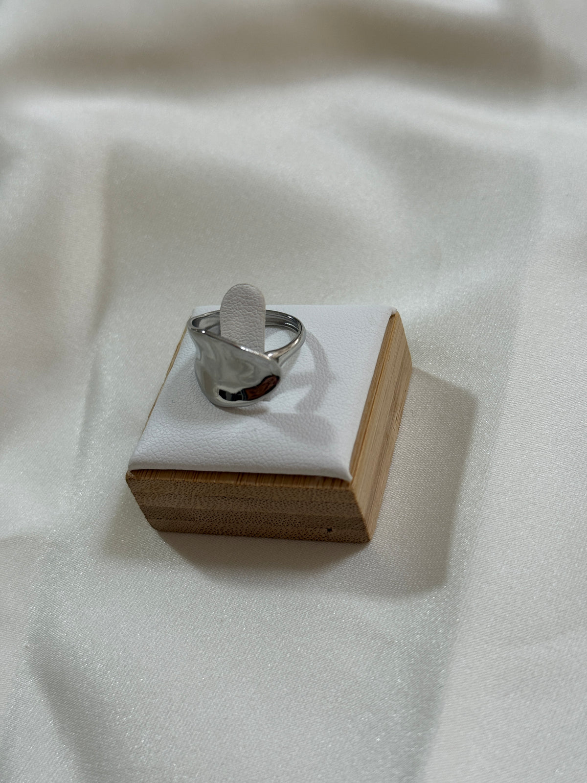 Anello mezza foglia silver