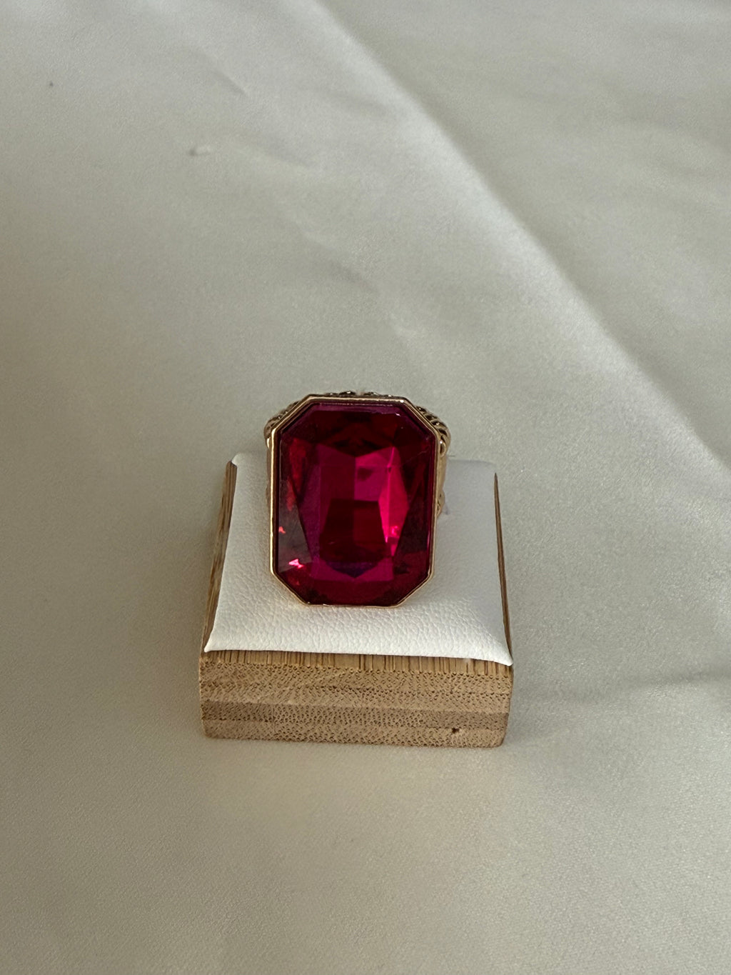 Anello Bridgerton fucsia