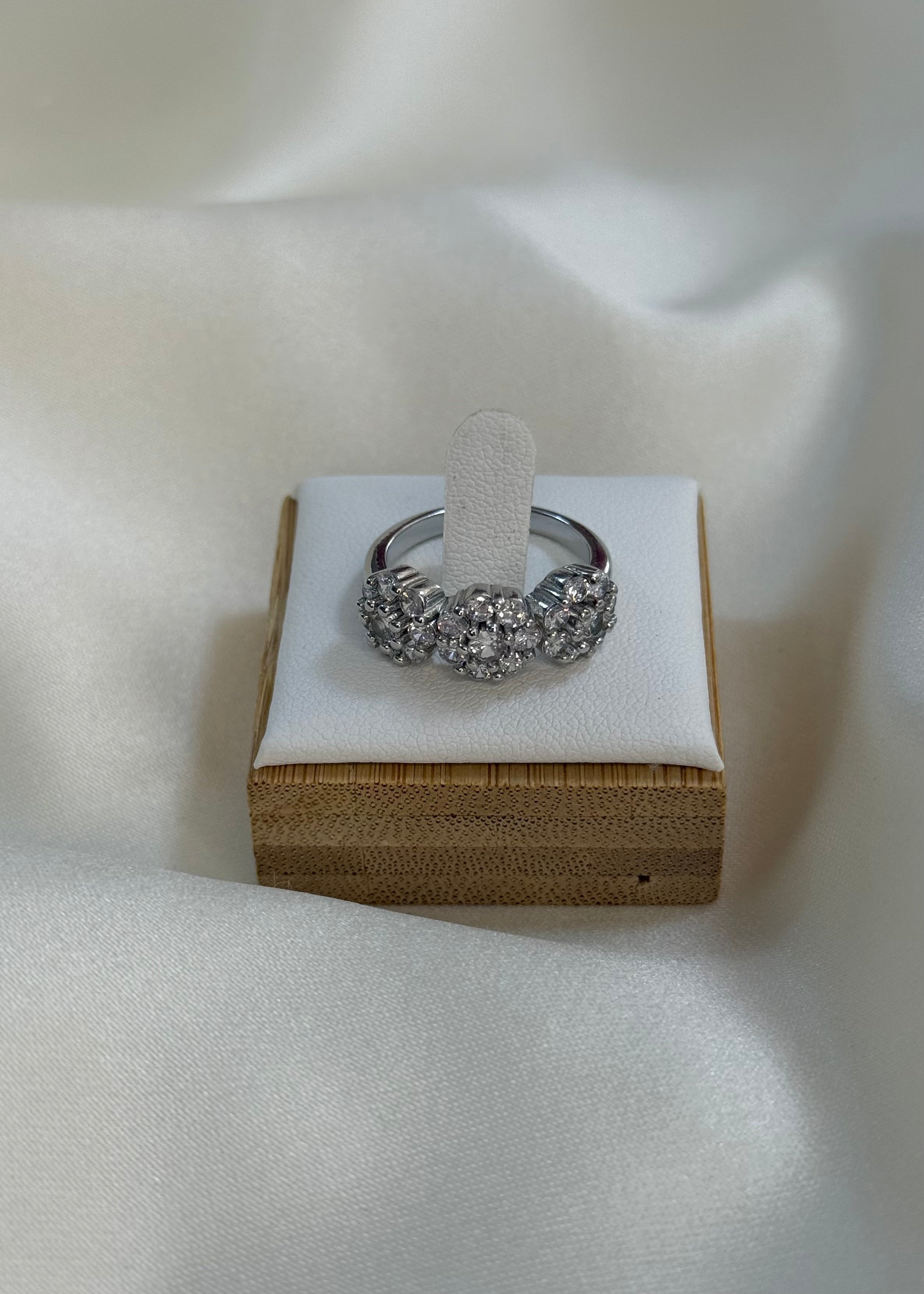 Anello trilogy flower in silver