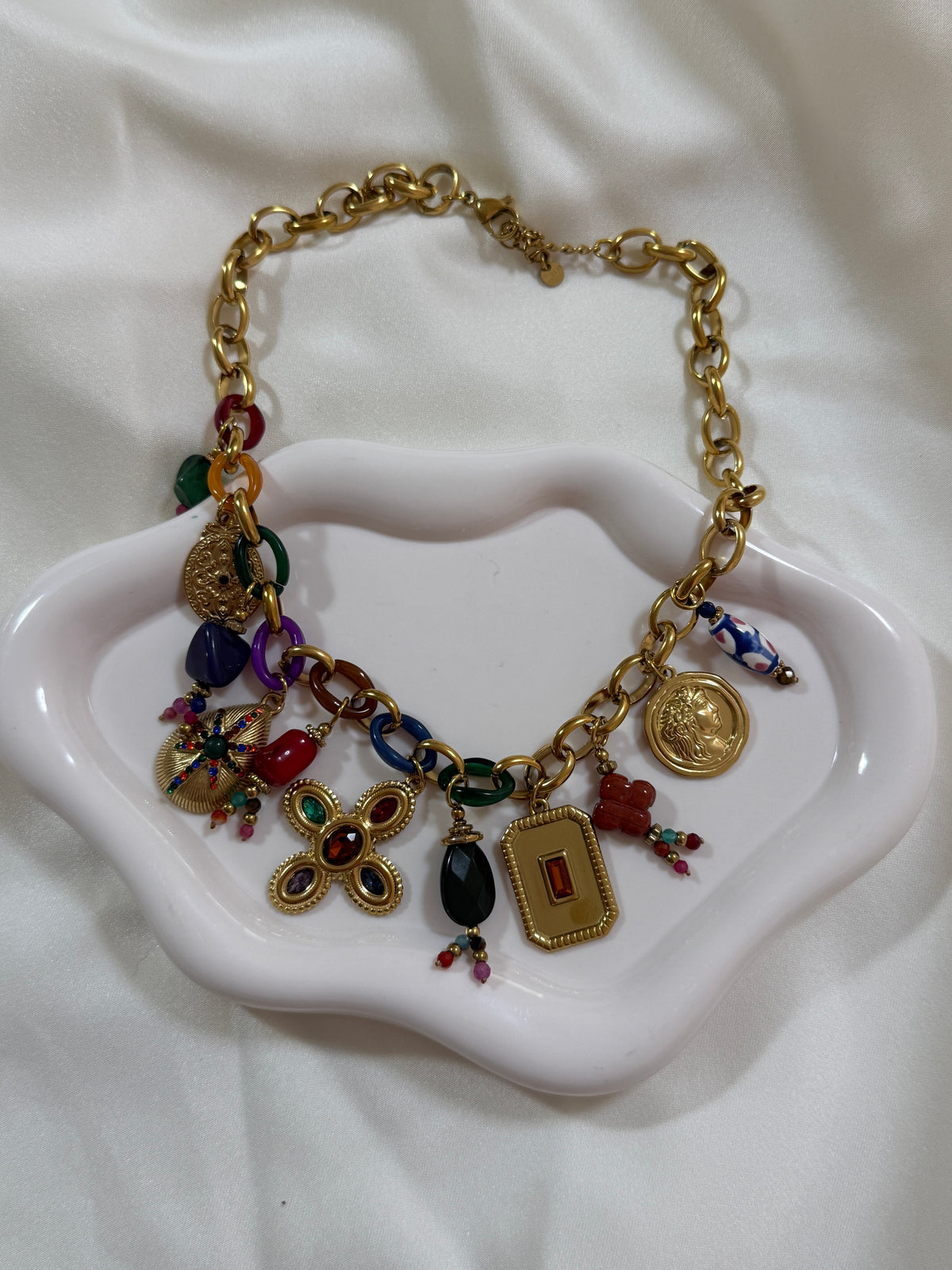 Collana Selly