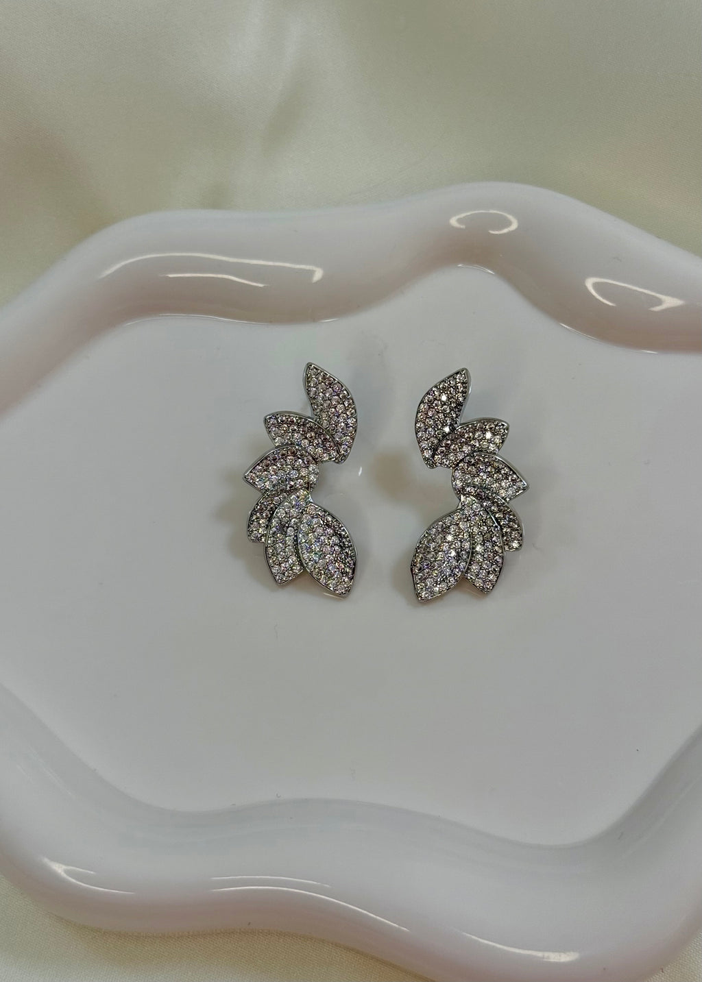 Orecchini mezza foglia silver