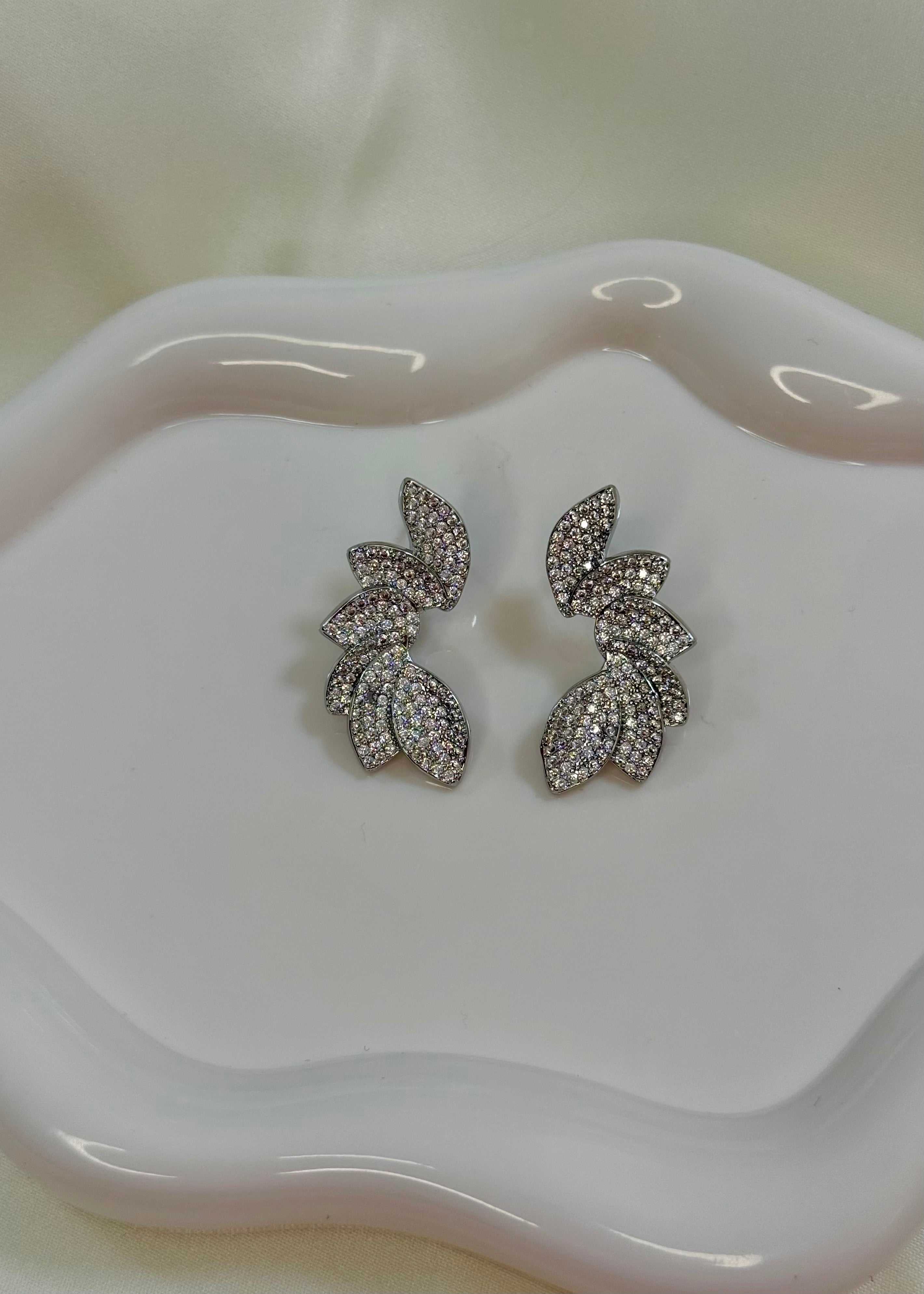 Orecchini mezza foglia silver