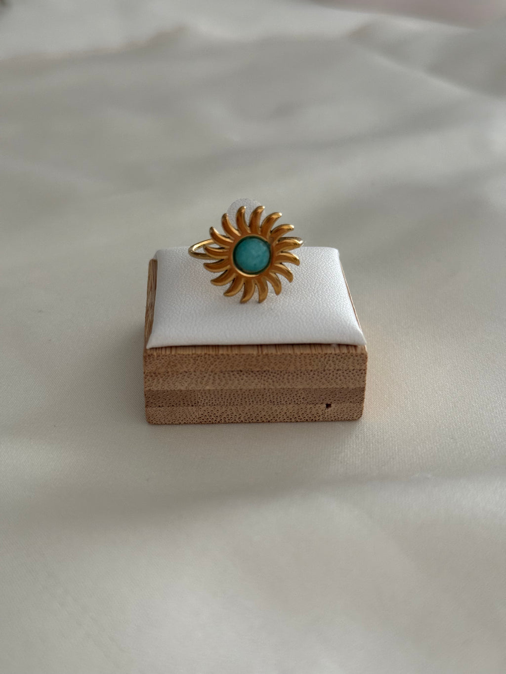 Anello sole azzurro