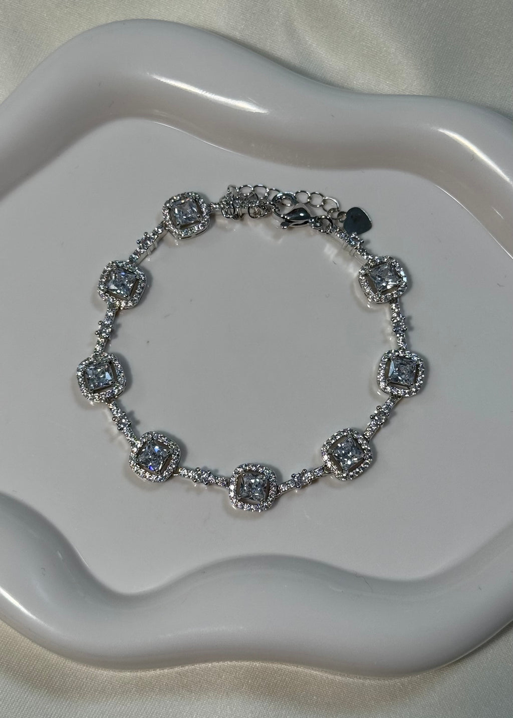 Bracciale silver con pietra quadrata bianca