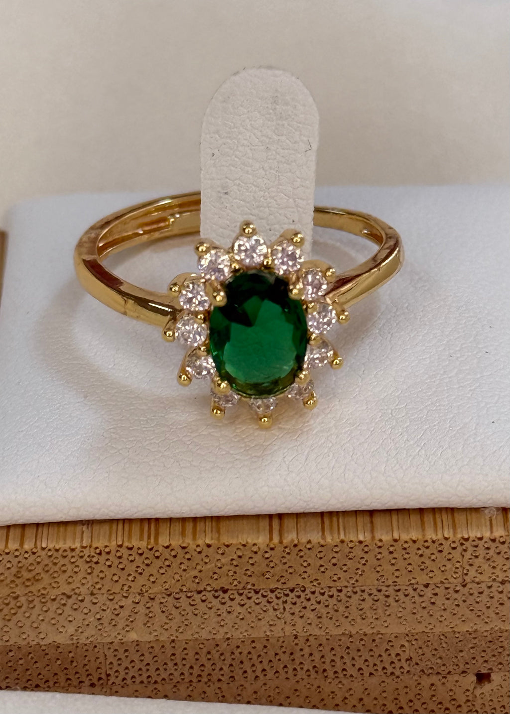 Anello Katy gold e pietra verde
