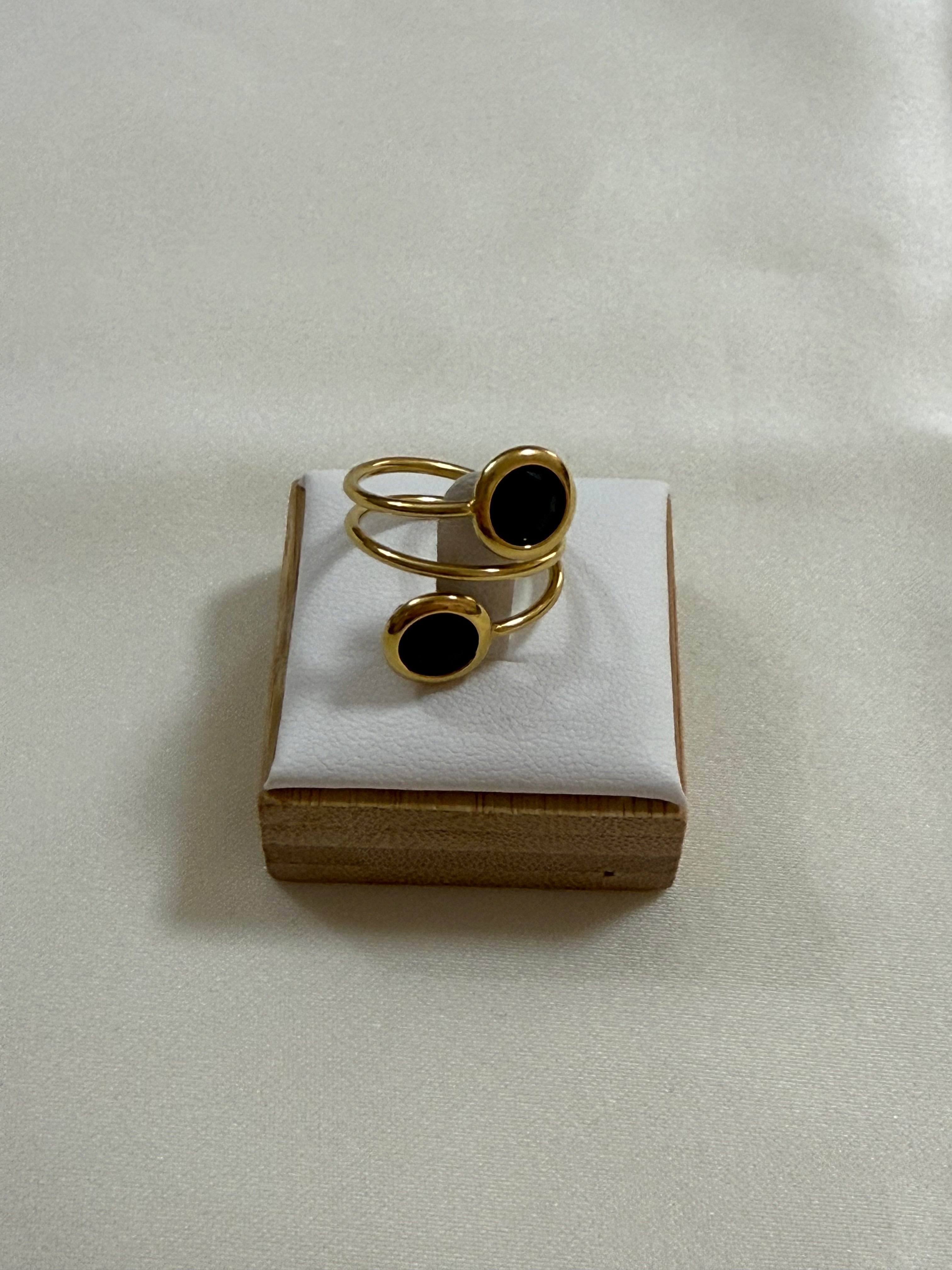 Anello “Mallory” nero