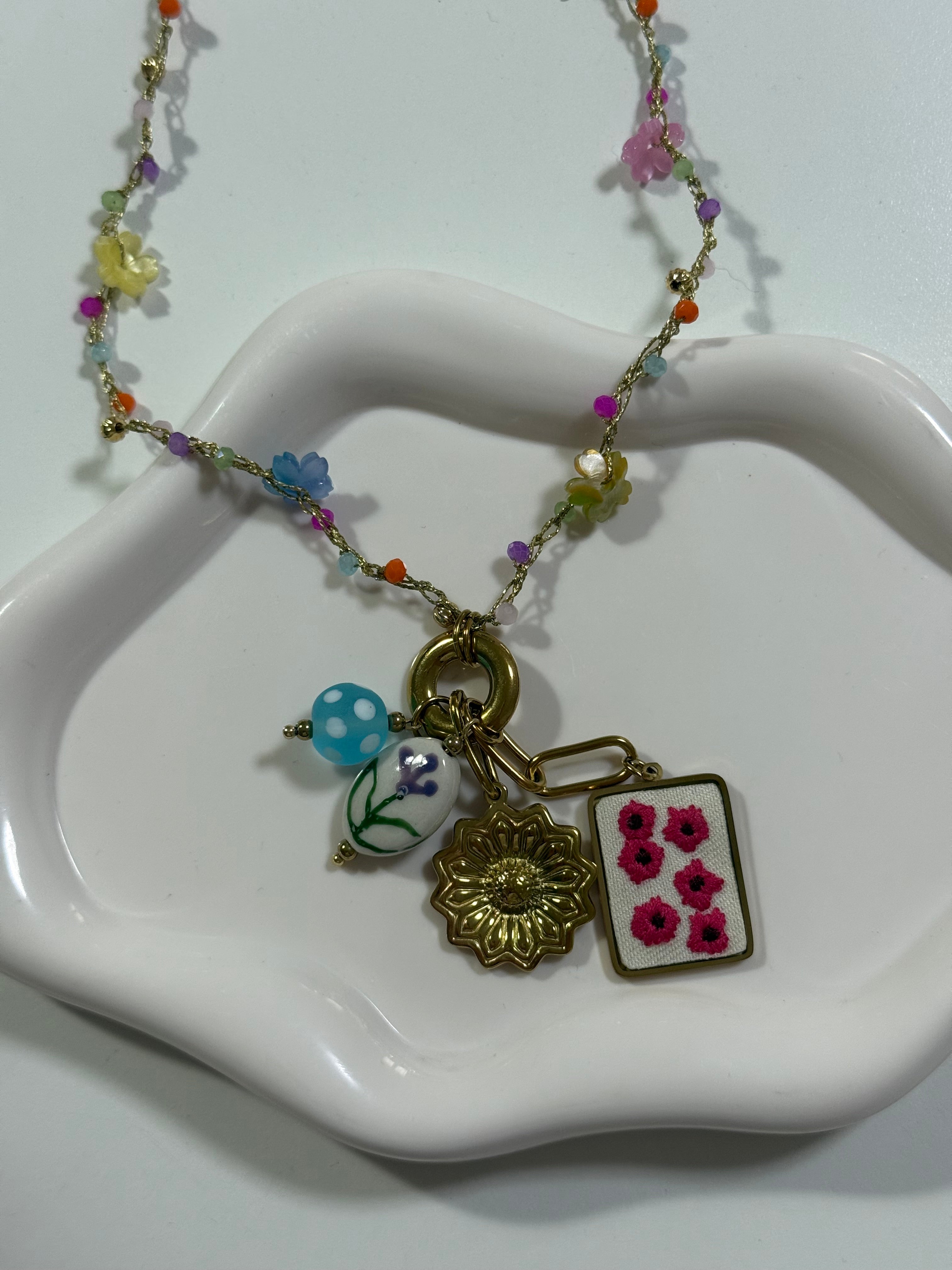 Collana color multicharm