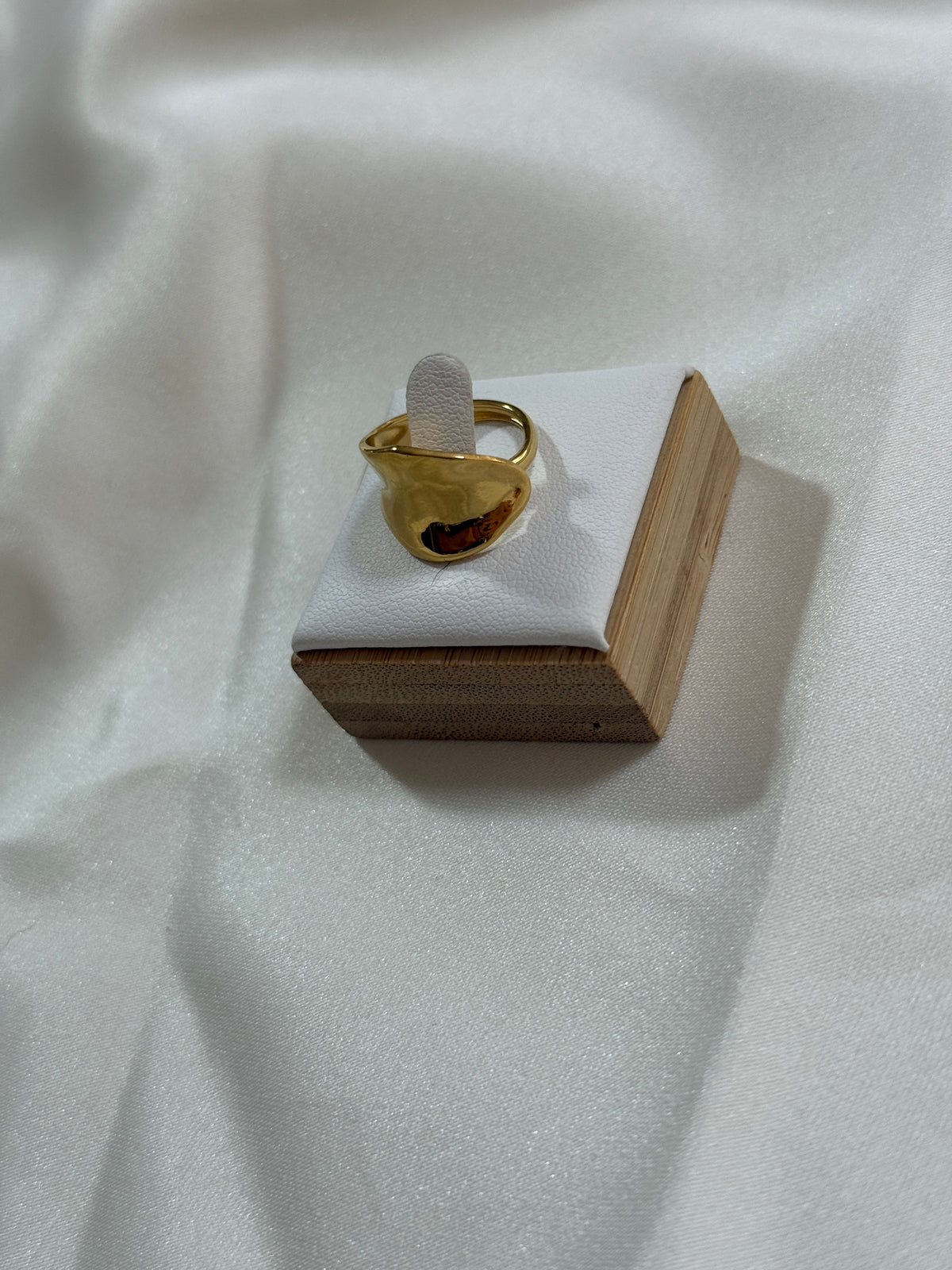 Anello mezza foglia gold