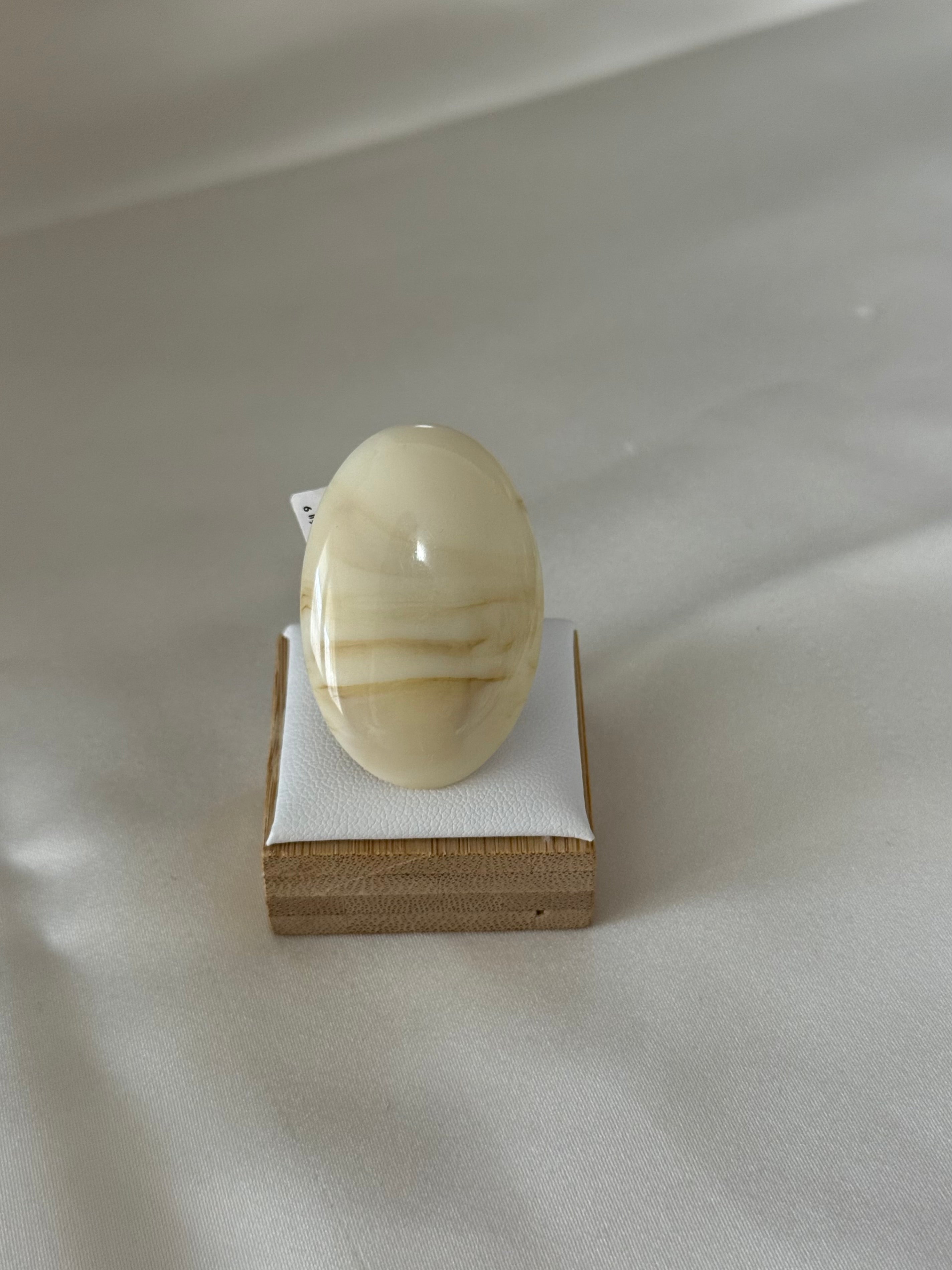 Anello ovale crema