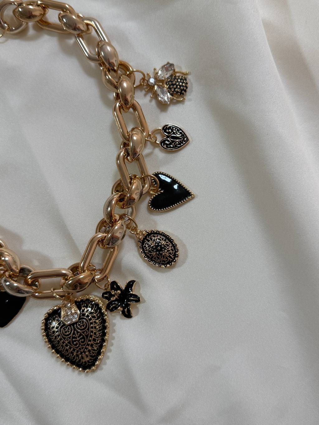Collana Iris black